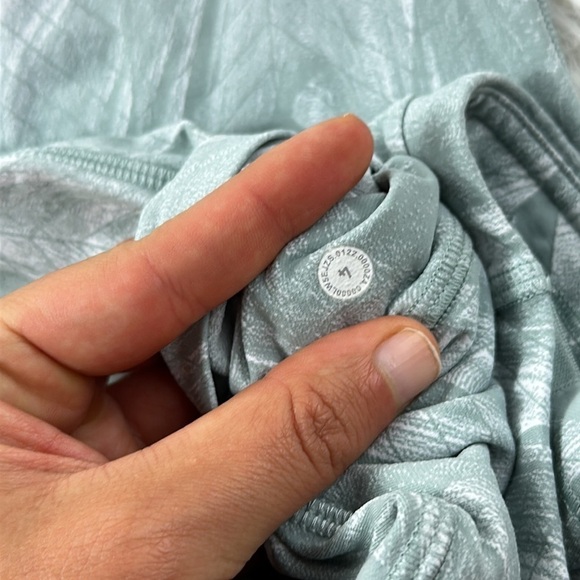 Lululemon Swift Speed High-Rise Tight 25" Reverberate Chevron Jacquard Silver Bl - Picture 7 of 7